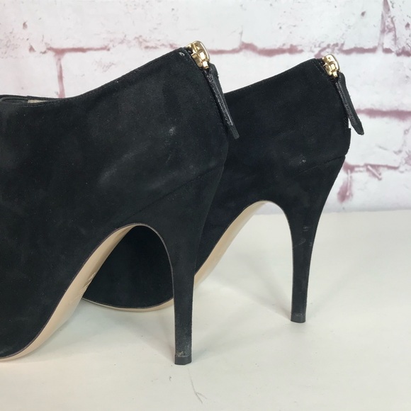 VALENTINO GARAVANI Suede Ruffle Ankle Booties Black Suede Heels SIZE 39 EU - Picture 9 of 16